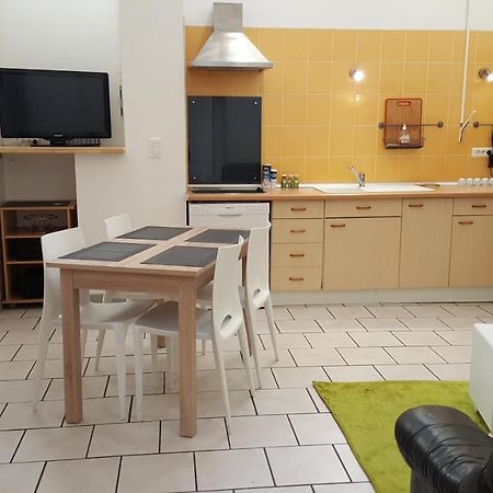Loft Pop Troyes Exteriör bild